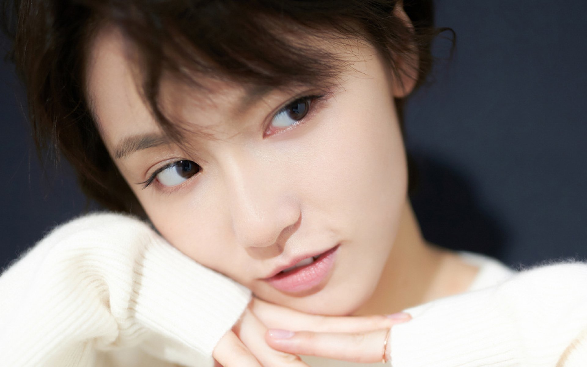 米兰体育-蛙泳选手划幅扩大，技术更流畅，蛙泳划手的标准动作