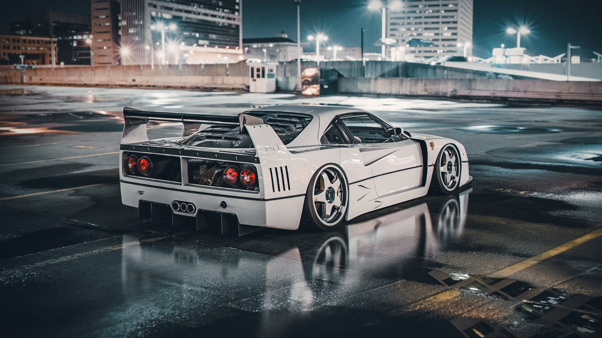 -青训制度与职业梯队年龄对接失衡，青训的年龄限制