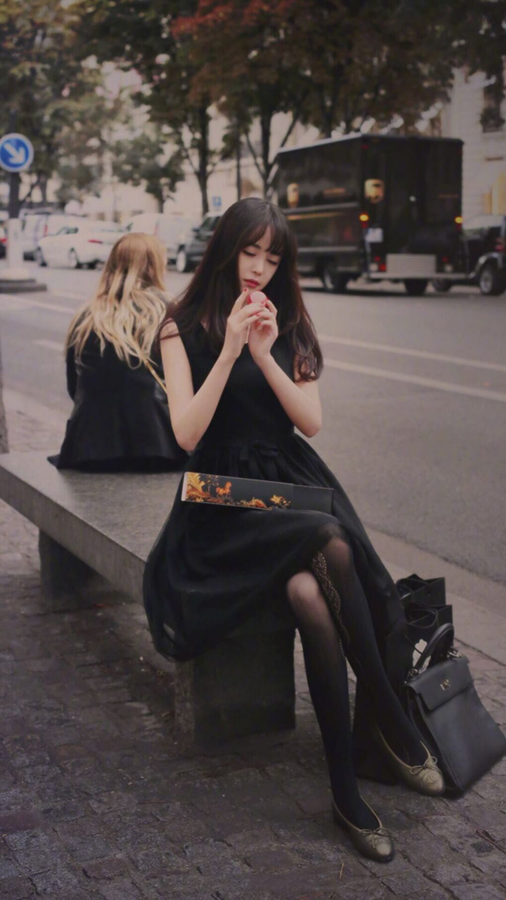 MILANSPORT下载-特斯·冯·迪克:展现中场指挥官风采,主宰比赛节奏,冯·迪特里施